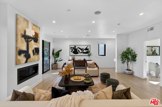 2118 Federal Avenue, Los Angeles, CA 90025