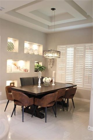 908 W Iroquois Avenue, Pharr, TX 78577