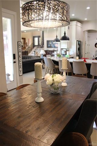 908 W Iroquois Avenue, Pharr, TX 78577