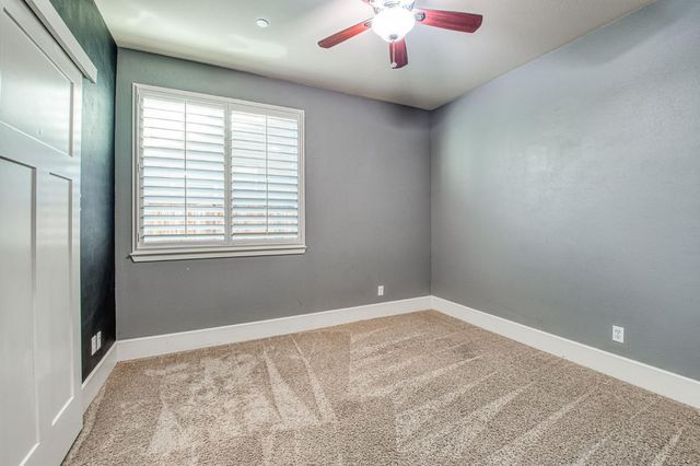 1742 N Broadbent Lane, Clovis, CA 93619