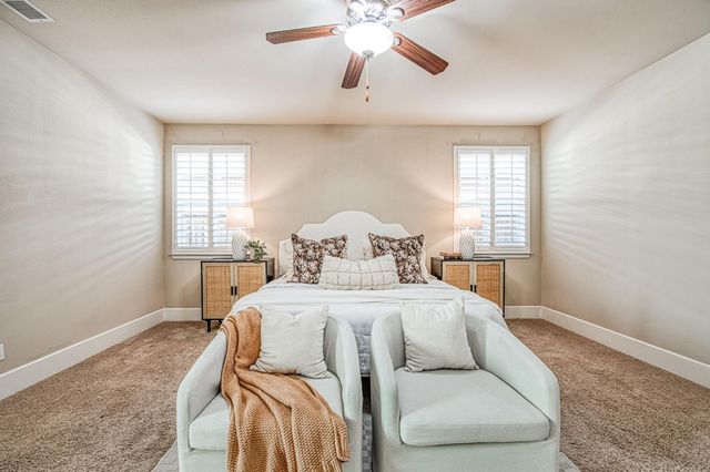 1742 N Broadbent Lane, Clovis, CA 93619