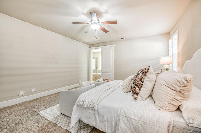 1742 N Broadbent Lane, Clovis, CA 93619