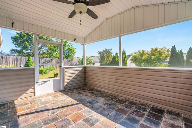 319 Brandon Oaks Drive, Moore, SC 29369