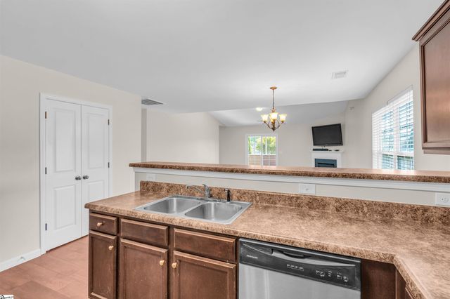 319 Brandon Oaks Drive, Moore, SC 29369