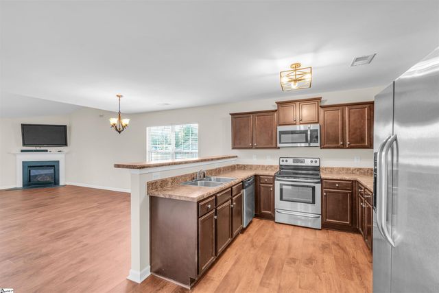 319 Brandon Oaks Drive, Moore, SC 29369