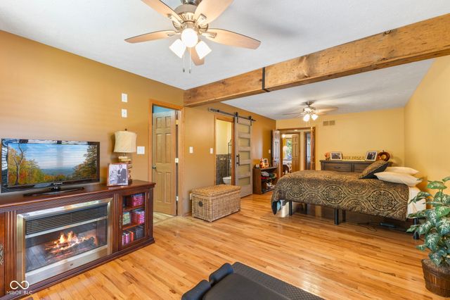 751 Lindenwood Drive, Greenwood, IN 46142