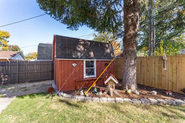 751 Lindenwood Drive, Greenwood, IN 46142