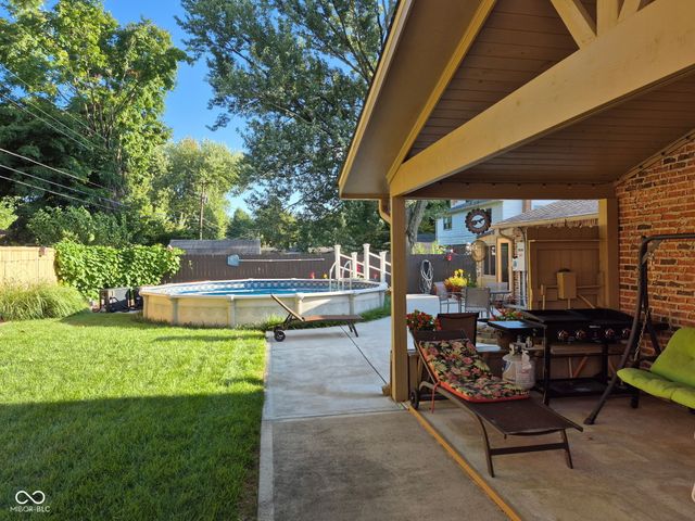 751 Lindenwood Drive, Greenwood, IN 46142