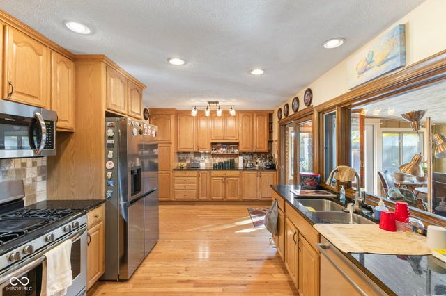 751 Lindenwood Drive, Greenwood, IN 46142