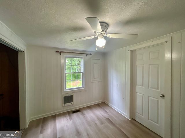 1006 Wares Cross Road, Lagrange, GA 30240