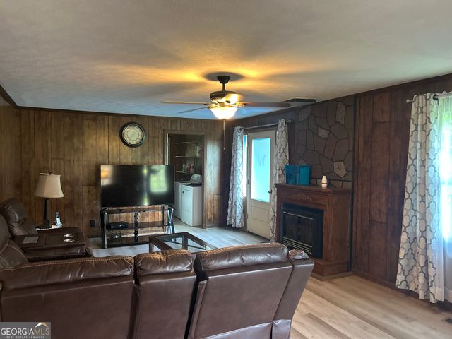 1006 Wares Cross Road, Lagrange, GA 30240