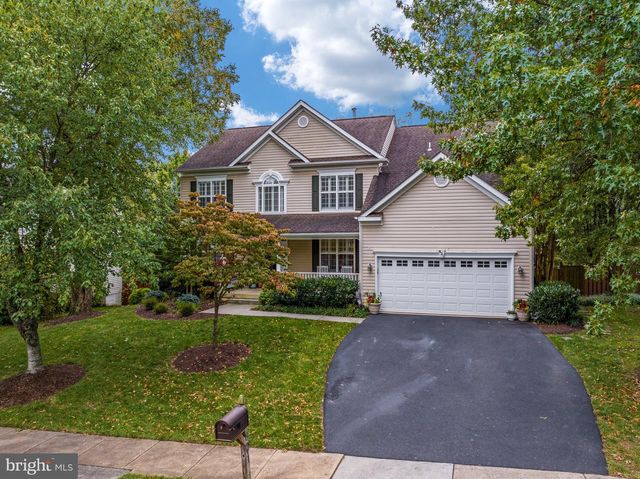 821 SANTMYER DR SE, Leesburg, VA 20175
