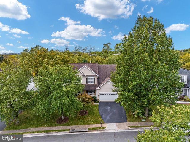 821 SANTMYER DR SE, Leesburg, VA 20175