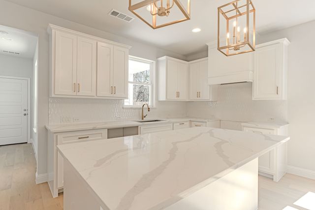 407 Athenia Drive, Fort Worth, TX 76114