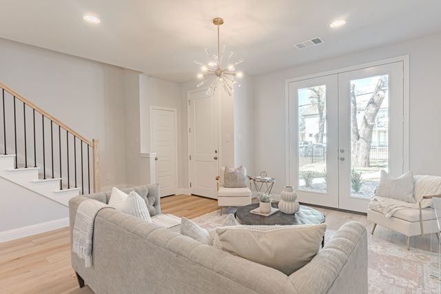 407 Athenia Drive, Fort Worth, TX 76114