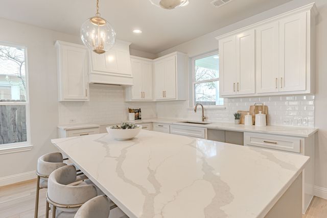 407 Athenia Drive, Fort Worth, TX 76114