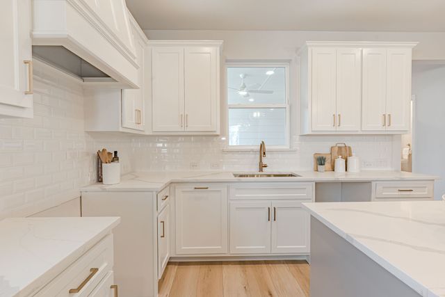 407 Athenia Drive, Fort Worth, TX 76114