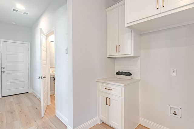 407 Athenia Drive, Fort Worth, TX 76114