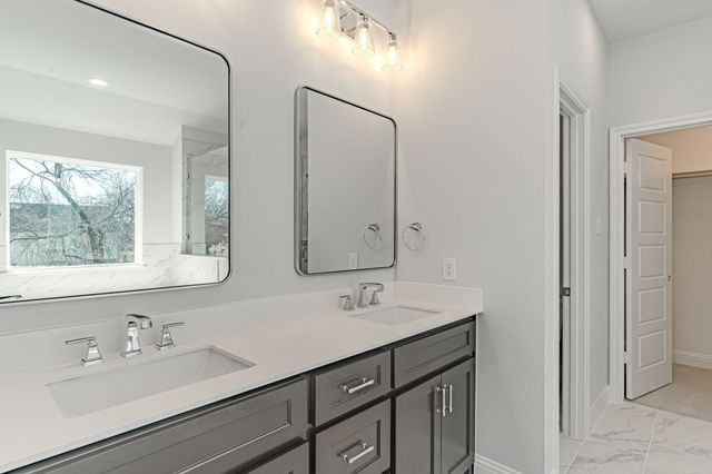 407 Athenia Drive, Fort Worth, TX 76114