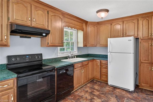 829 Conover Drive, Eden, NC 27288