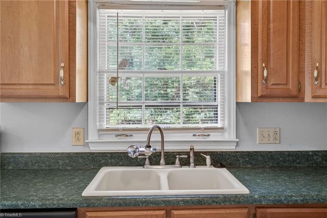829 Conover Drive, Eden, NC 27288