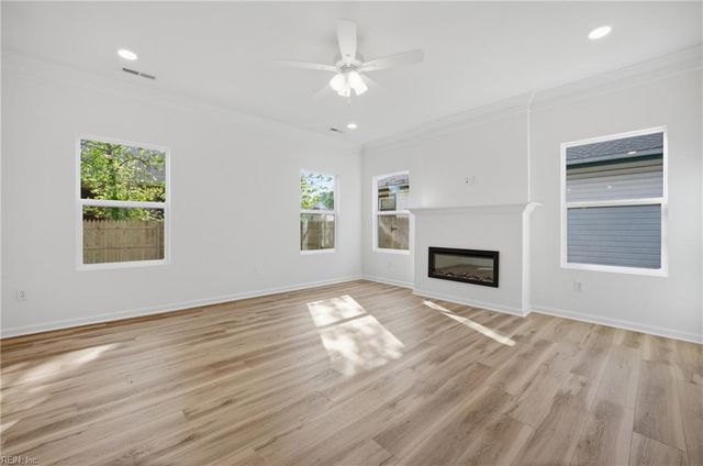 632 Day St, Hampton, VA 23661