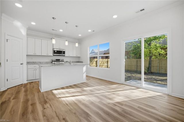 632 Day St, Hampton, VA 23661