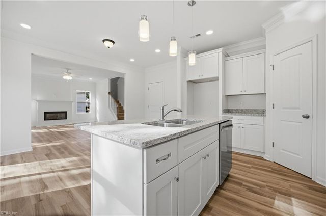 632 Day St, Hampton, VA 23661