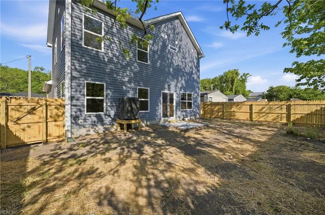 632 Day St, Hampton, VA 23661