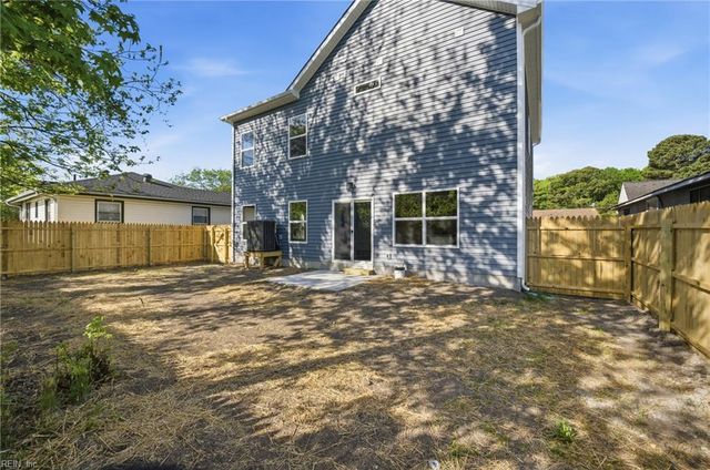 632 Day St, Hampton, VA 23661