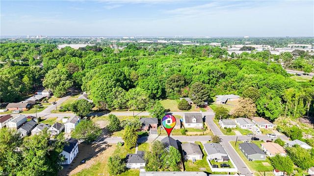 632 Day St, Hampton, VA 23661