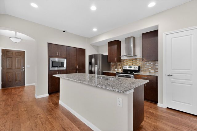 2013 Windsong Drive, Heartland, TX 75126