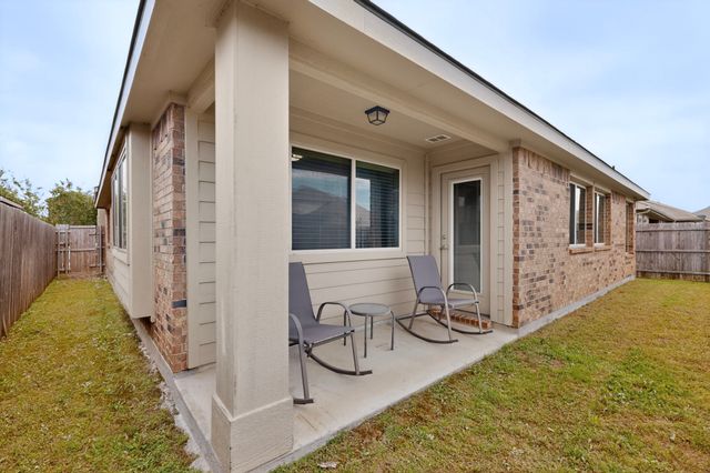 2013 Windsong Drive, Heartland, TX 75126