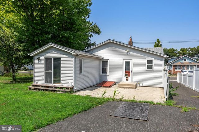 8260 BALFOUR RD, Pennsauken, NJ 08110