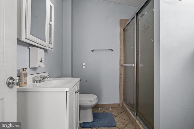 8260 BALFOUR RD, Pennsauken, NJ 08110