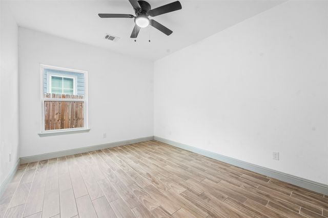 4801 Shackleford Street, Fort Worth, TX 76119