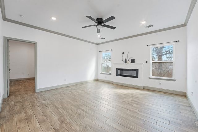 4801 Shackleford Street, Fort Worth, TX 76119