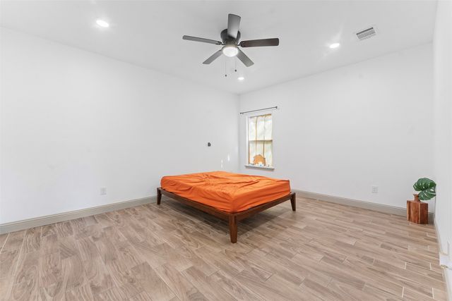 4801 Shackleford Street, Fort Worth, TX 76119