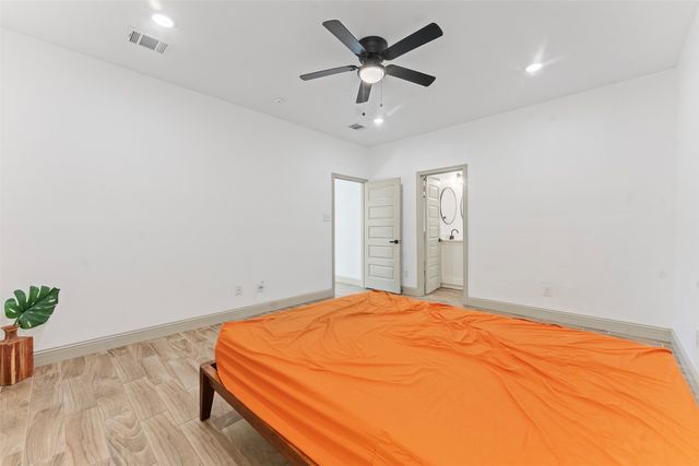 4801 Shackleford Street, Fort Worth, TX 76119