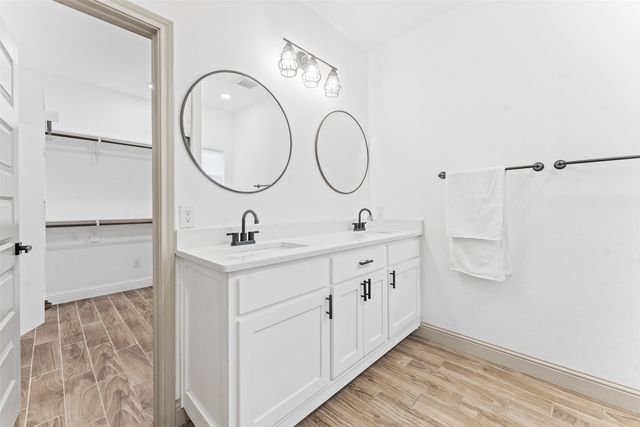 4801 Shackleford Street, Fort Worth, TX 76119