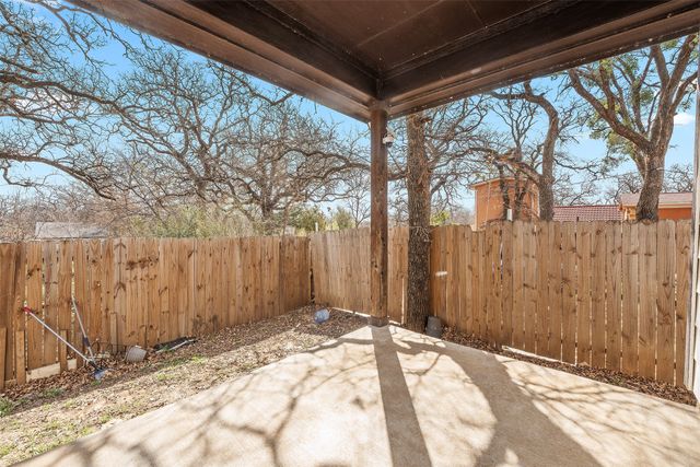 4801 Shackleford Street, Fort Worth, TX 76119