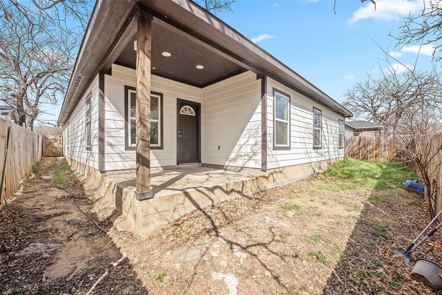 4801 Shackleford Street, Fort Worth, TX 76119