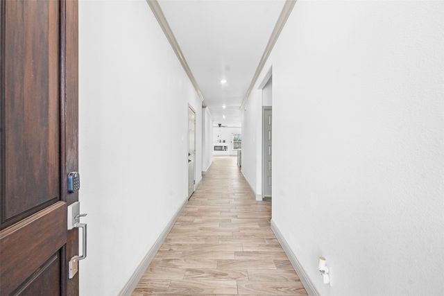 4801 Shackleford Street, Fort Worth, TX 76119