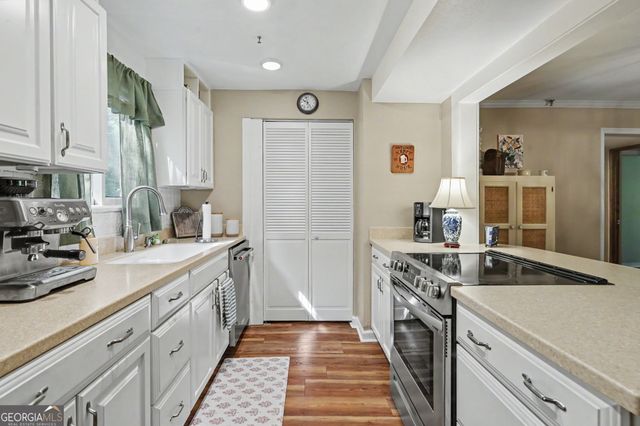 227 Shakespeare Drive 302, Clayton, GA 30525