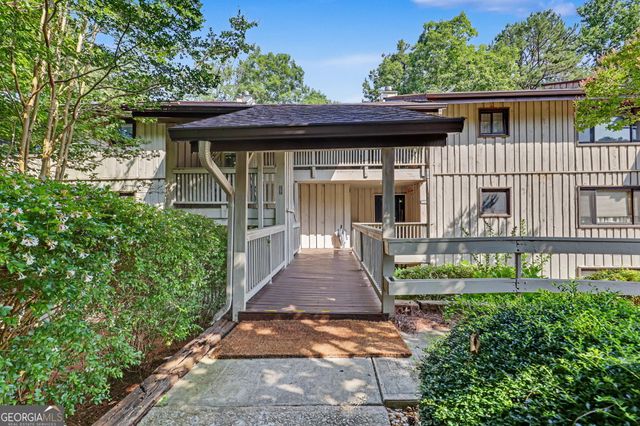 227 Shakespeare Drive 302, Clayton, GA 30525