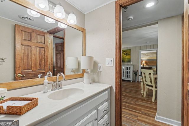 227 Shakespeare Drive 302, Clayton, GA 30525