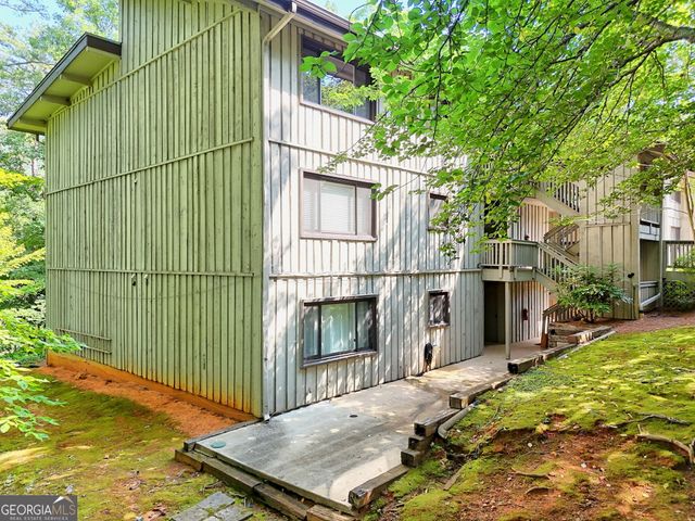 227 Shakespeare Drive 302, Clayton, GA 30525