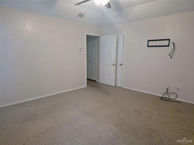 101 E Warbler Avenue, Mcallen, TX 78504