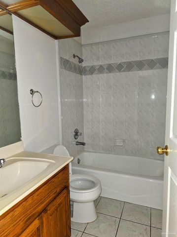 101 E Warbler Avenue, Mcallen, TX 78504