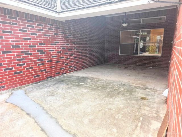 101 E Warbler Avenue, Mcallen, TX 78504